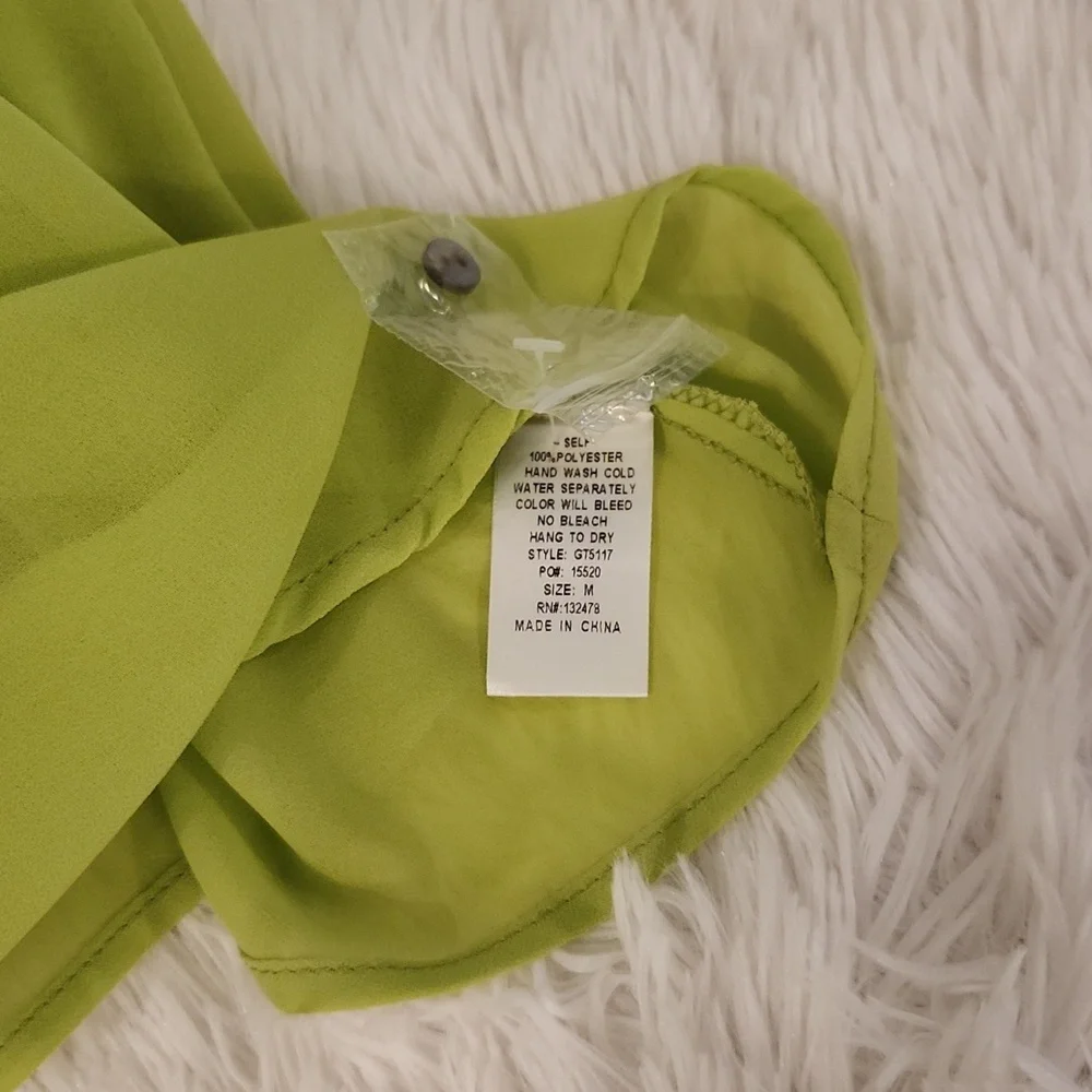 NEW Beautiful Lime Green Flowy Blouse - Picture 5 of 10